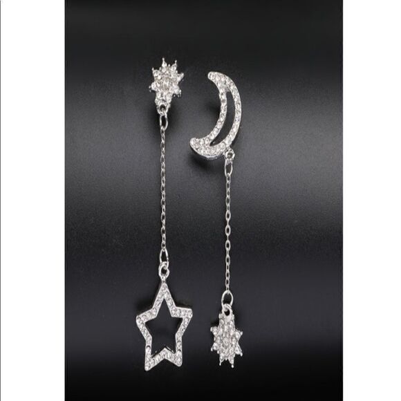 NWT Star and Moon Earrings - Picture 1 of 3